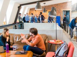 How De-escalation Courses Enhance Workplace Productivity