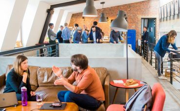 How De-escalation Courses Enhance Workplace Productivity